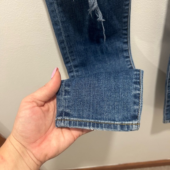 PARADISE MINE by ARITZIA jeans, low rise skinny, size 24, ripped knees - Picture 9 of 10